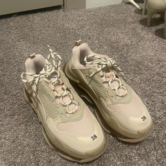 Women's Cream Balenciaga's - Picture 1 of 5